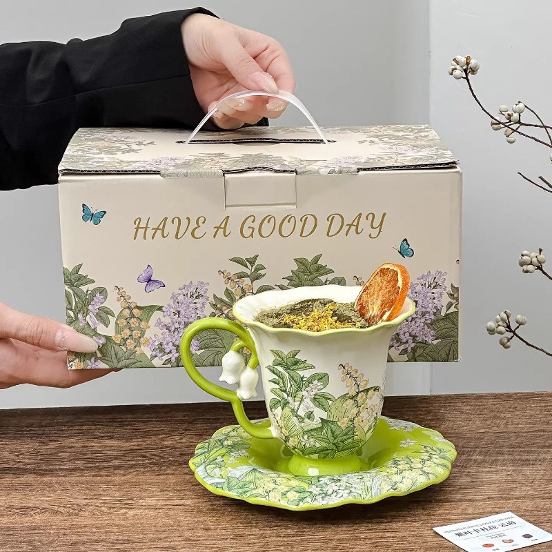 Lily of the valley blooming af - Coffee Tea And Sugar Set recension och pris